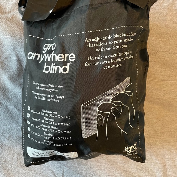 Gro Anywhere Blind/ Blackout Blind - Picture 1 of 2